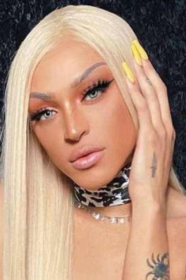 Pabllo Vittar teve caso com jogador de futebol?