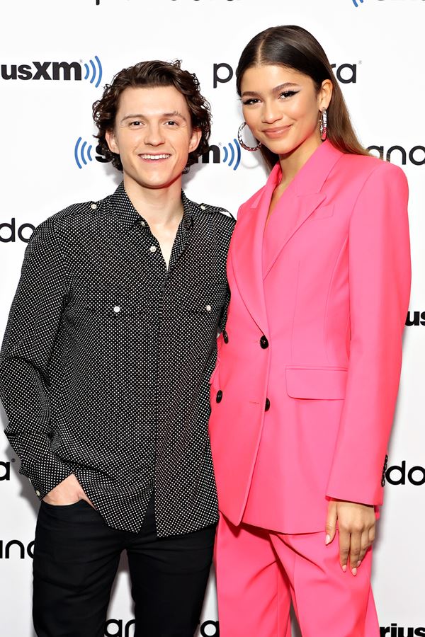 Zendaya e Tom Holland foram aconselhados a não namorarem