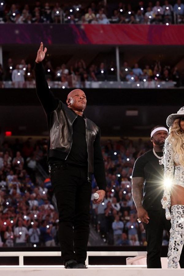 Hip-hop invade o espetáculo da Super Bowl