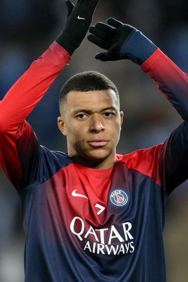 Mbappé causa guerra de imobiliárias