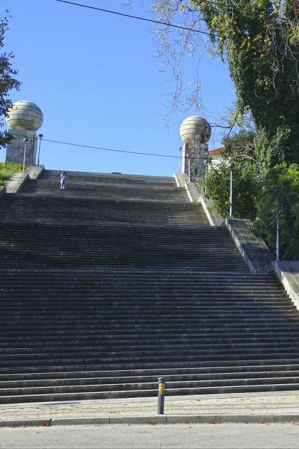 Coimbra: acidente (insólito!) nas Escadas Monumentais