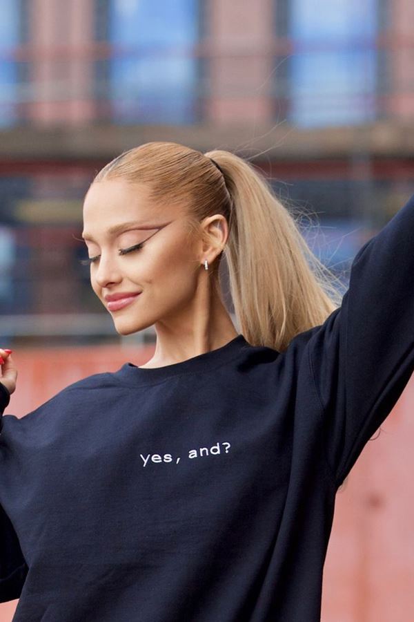 Ariana Grande anuncia novo álbum