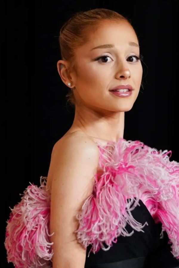 Fãs de Ariana Grande criticam “injustiças” e Grammys respondem