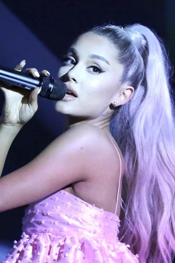 Ariana Grande e a pior música do novo álbum