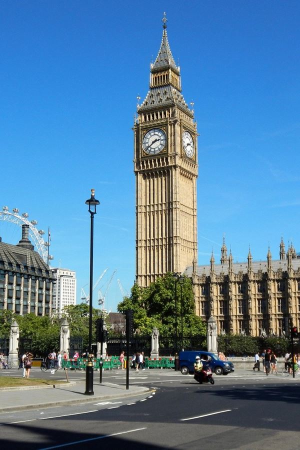 Big Ben volta a tocar