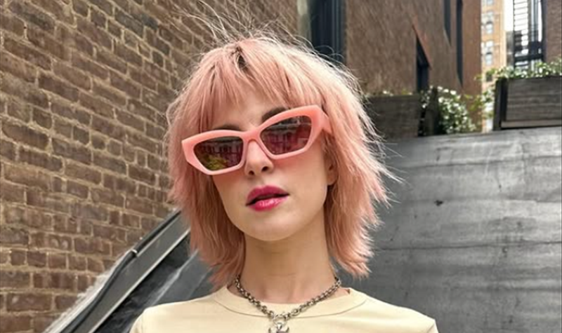 Hayley Williams: novas colaborações e digressão a solo em 2025