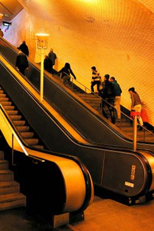 As escadas do Metro do Chiado vão voltar a funcionar!