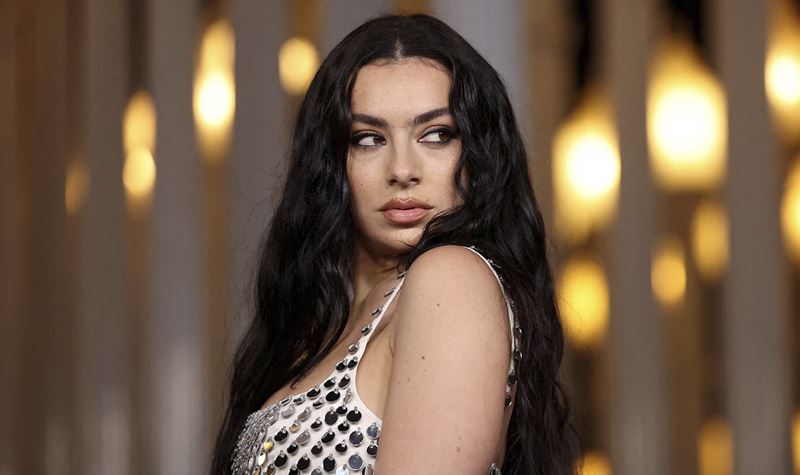 Charli xcx apresenta "Party Girl Festival" (e é já este ano!)