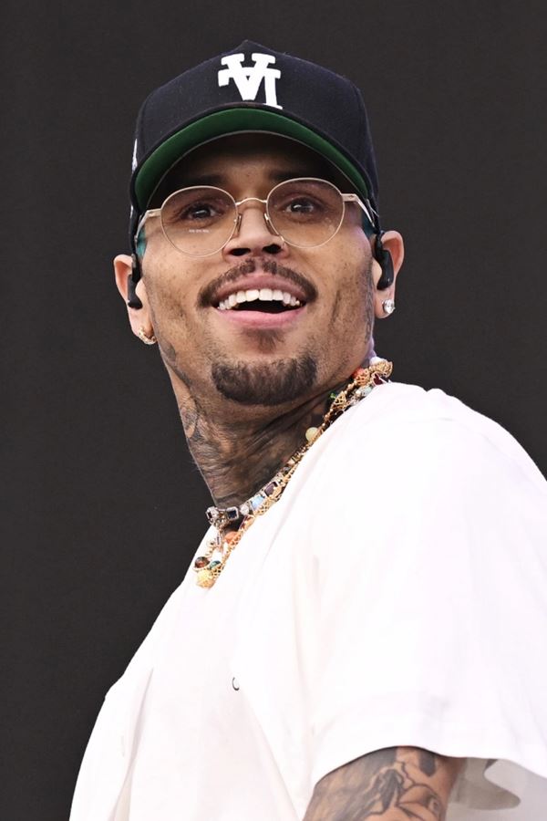 Mais um processo para Chris Brown!