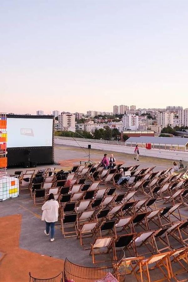 Julho traz 4 clássicos ao cinema ao ar livre