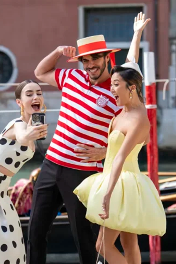 "Emily in Paris" segue para a 6ª temporada!