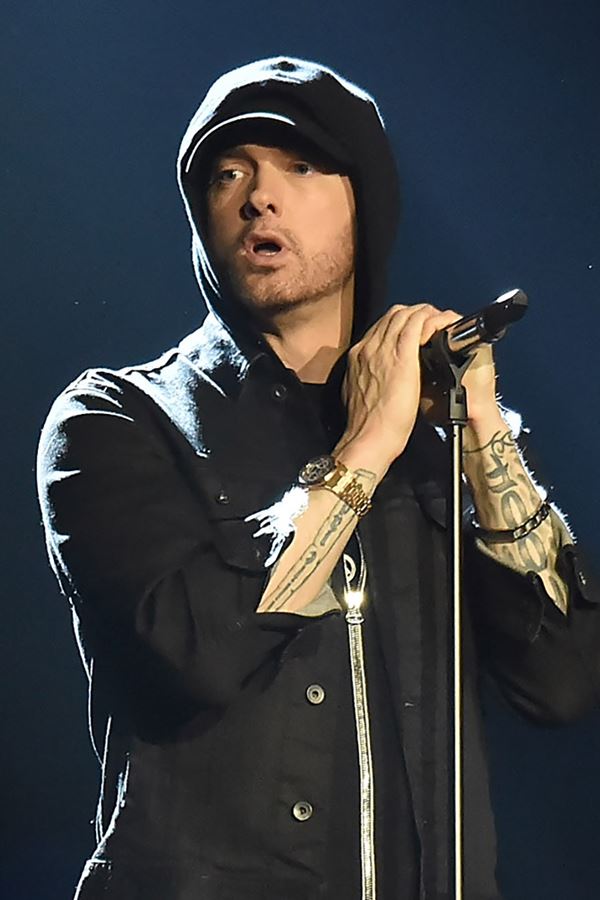 E de repente... Eminem tem novo disco!