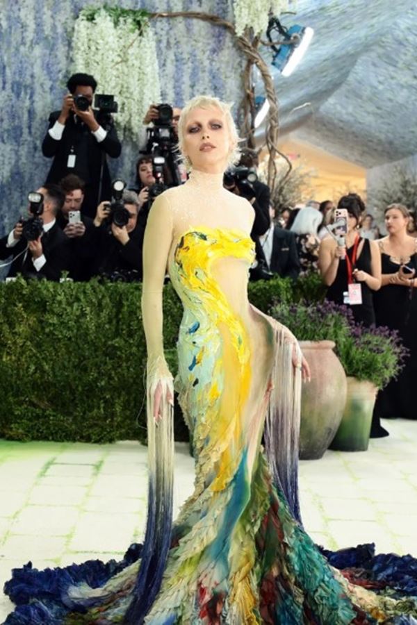Moda portuguesa brilha na Met Gala e em "O Diabo Veste Prada 2"