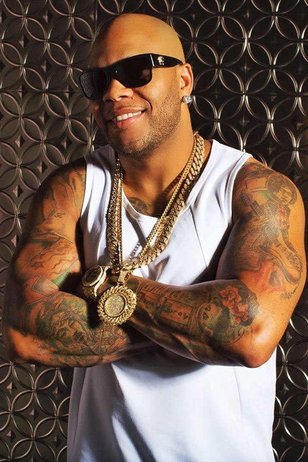 Flo Rida rendido aos The Black Mamba