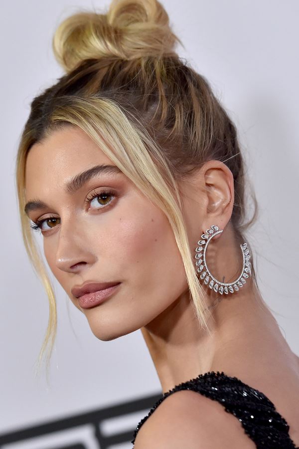 Hailey Bieber partilha estado de saúde depois de ir parar ao hospital