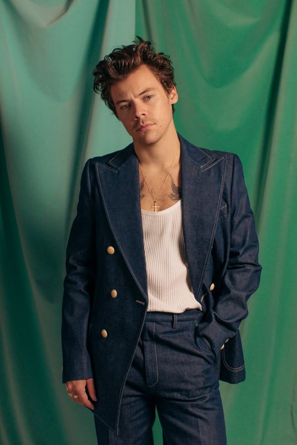 Harry Styles revela quem é a voz no início do novo single