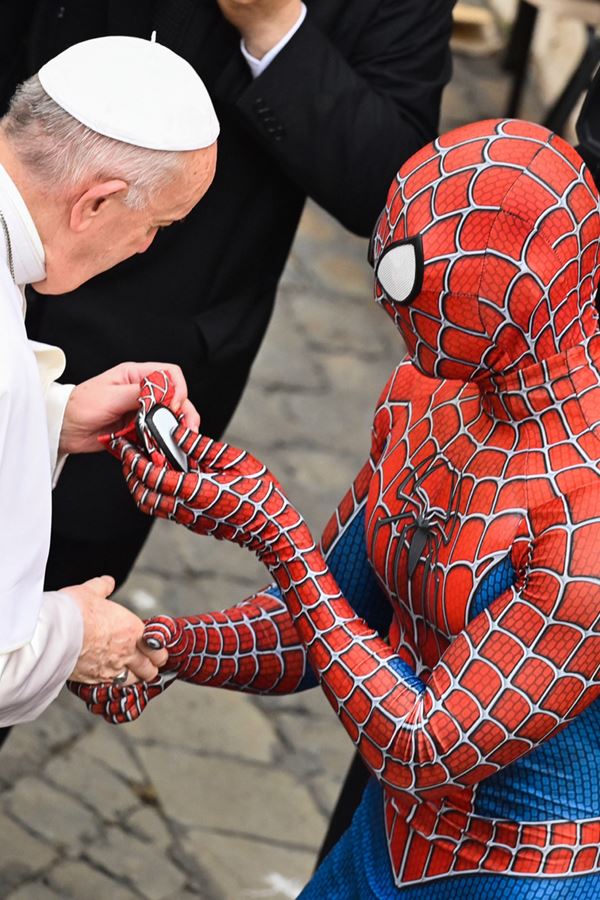 Papa Francisco conheceu o Homem-Aranha