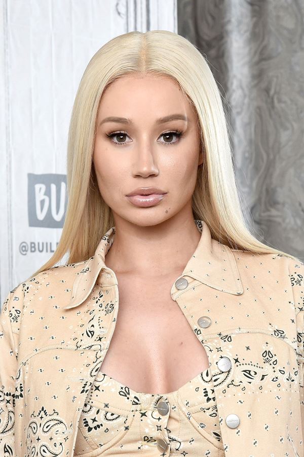 Surprise!! Iggy Azalea é mãe!