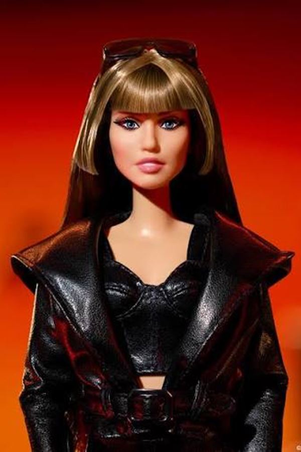 Mattel lança Barbie inspirada em Miley Cyrus