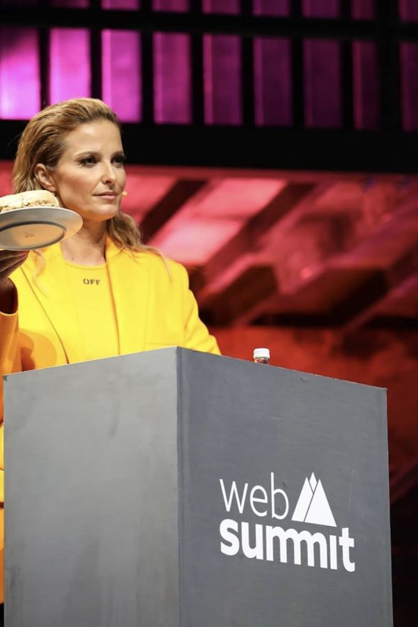 Cristina Ferreira vai de bifana para a Web Summit