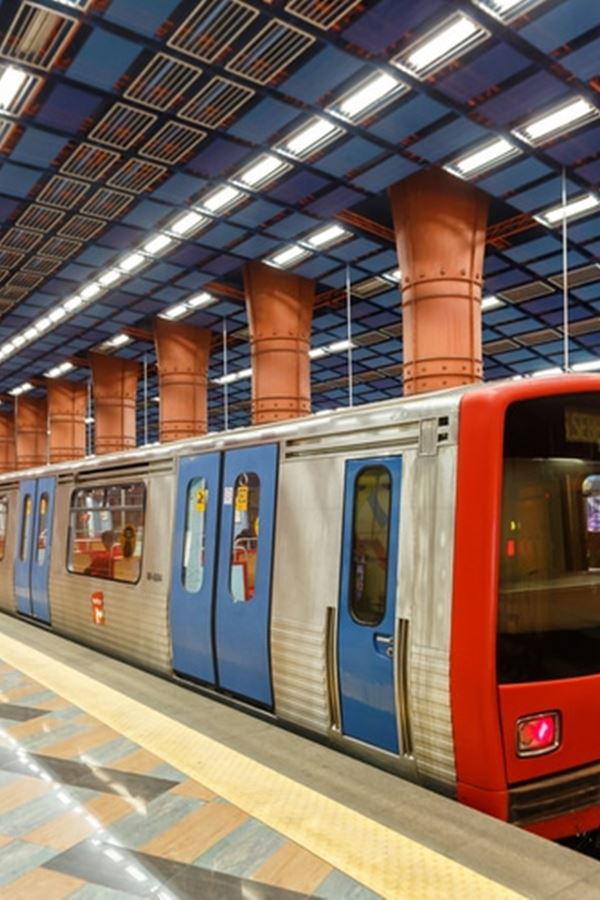 Alterações no Metro de Lisboa e Porto no Natal