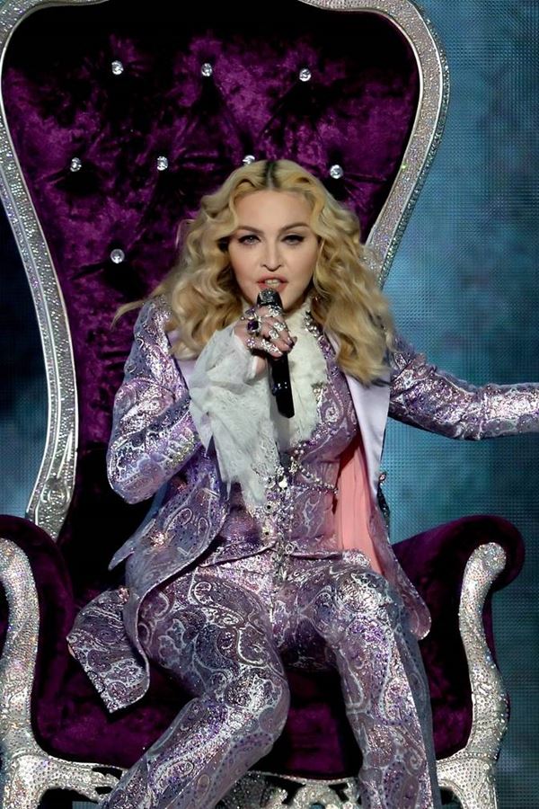 Madonna está pronta para voltar aos palcos