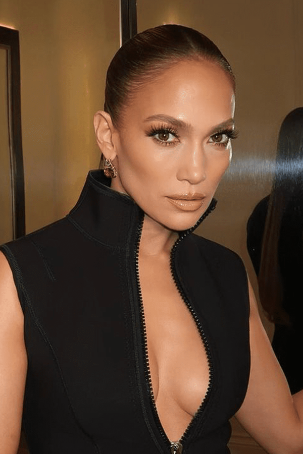 Jennifer Lopez quebra o silêncio