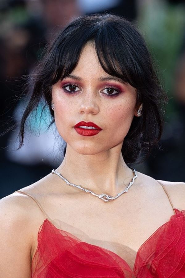 Jenna Ortega passeia por Lisboa!