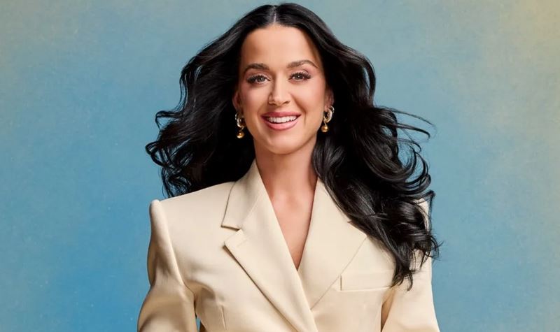 Katy Perry esclarece decisões após dúvidas de fãs