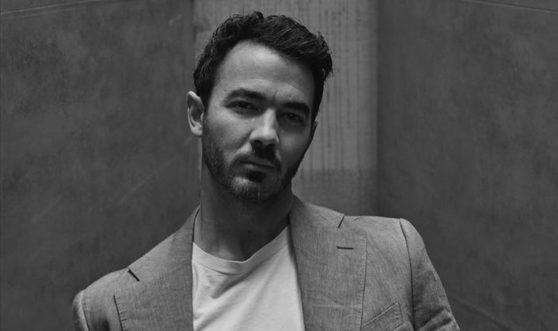 Kevin Jonas lançou o primeiro single a solo