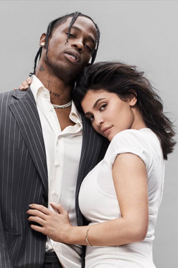 Kylie Jenner e Travis Scott mudam nome ao filho