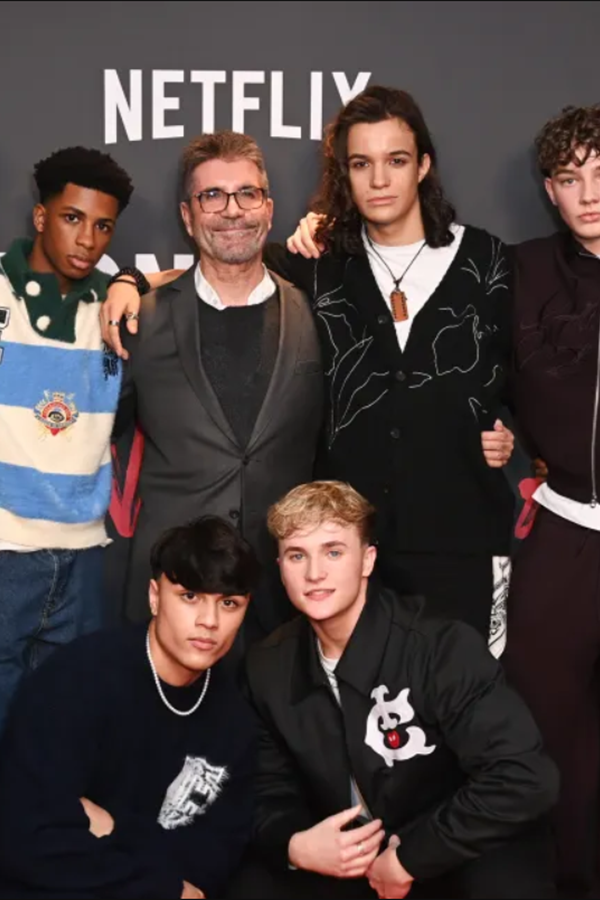 Nova boyband formada por Simon Cowel tem membro português!