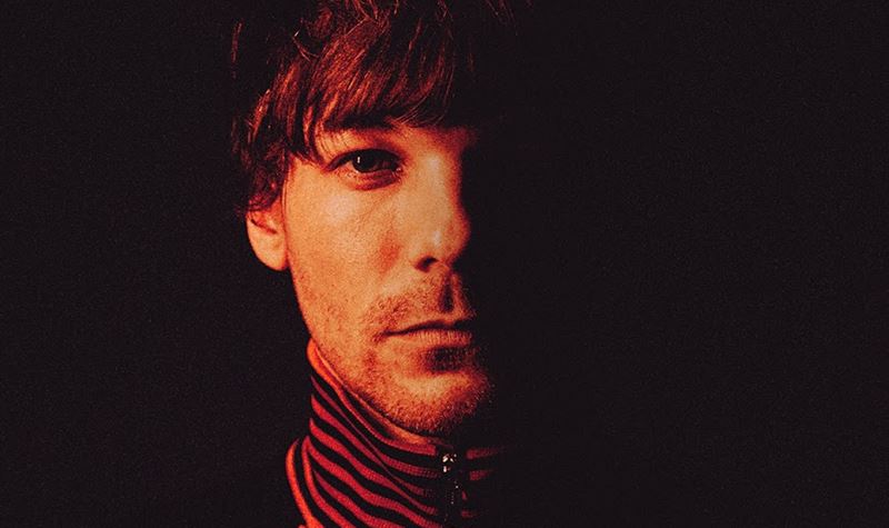 Louis Tomlinson assume relação!