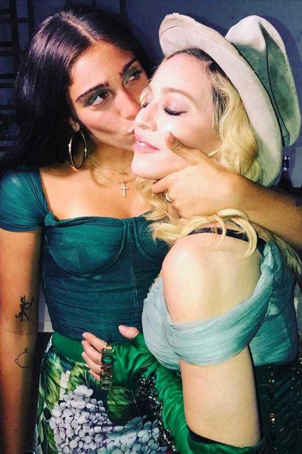 Filha de Madonna explica porque não é "um miúda rica e sem talento"