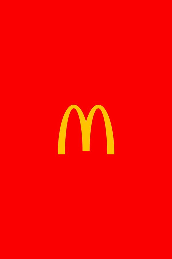 McDonald's oferece refeições a bombeiros McDonald's oferece refeições a bombeiros