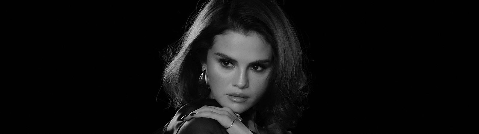 SELENA GOMEZ SELENA GOMEZ