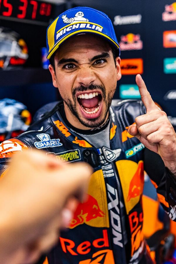 Miguel Oliveira abandona KTM