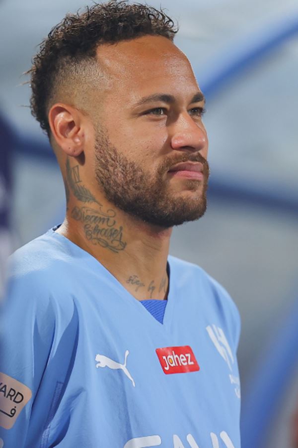 Quem é o novo amor na vida de Neymar?