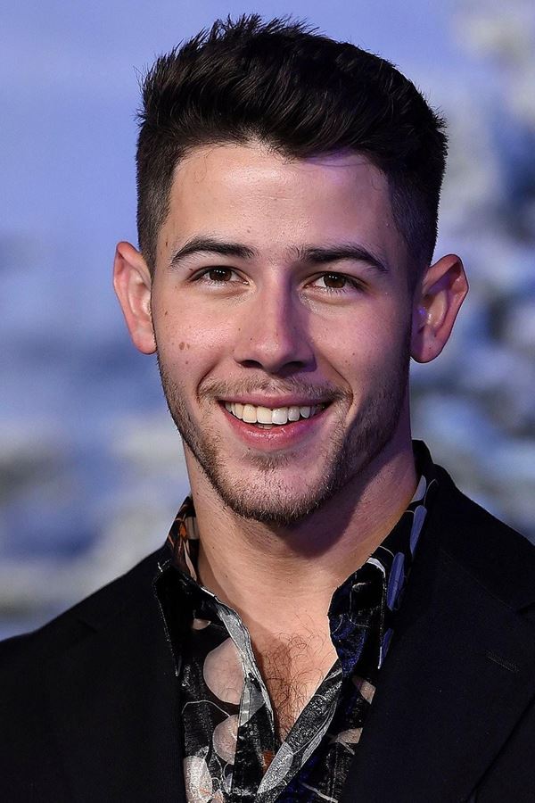 Nick Jonas foge do próprio concerto!