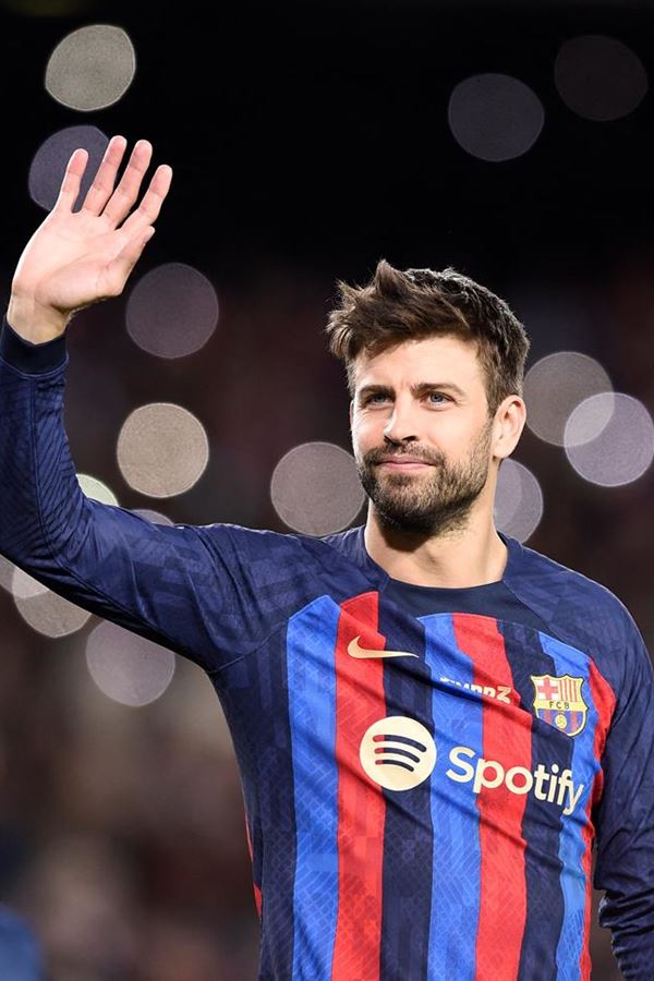 Gerard Piqué mostra namorada e a Internet não gostou!