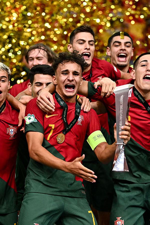 Seleção Nacional conquistou título europeu sub-19 de futsal