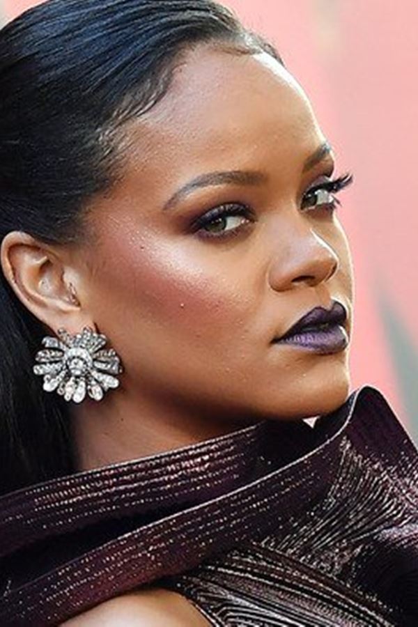 Rihanna está de volta! Só não sabe o nome do álbum