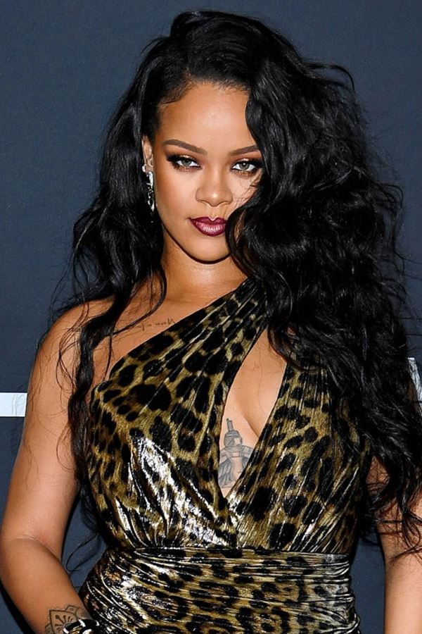 Rihanna anuncia "parcerias"