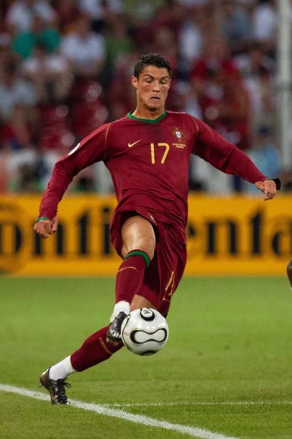 Há 20 anos, Cristiano Ronaldo estreava-se nos Mundiais Há 20 anos, Cristiano Ronaldo estreava-se nos Mundiais