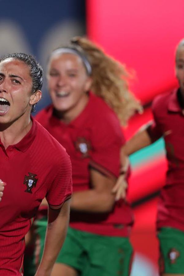 Portugal mais perto do Mundial