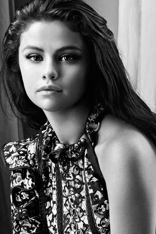 Selena Gomez faz campanha pela saúde mental