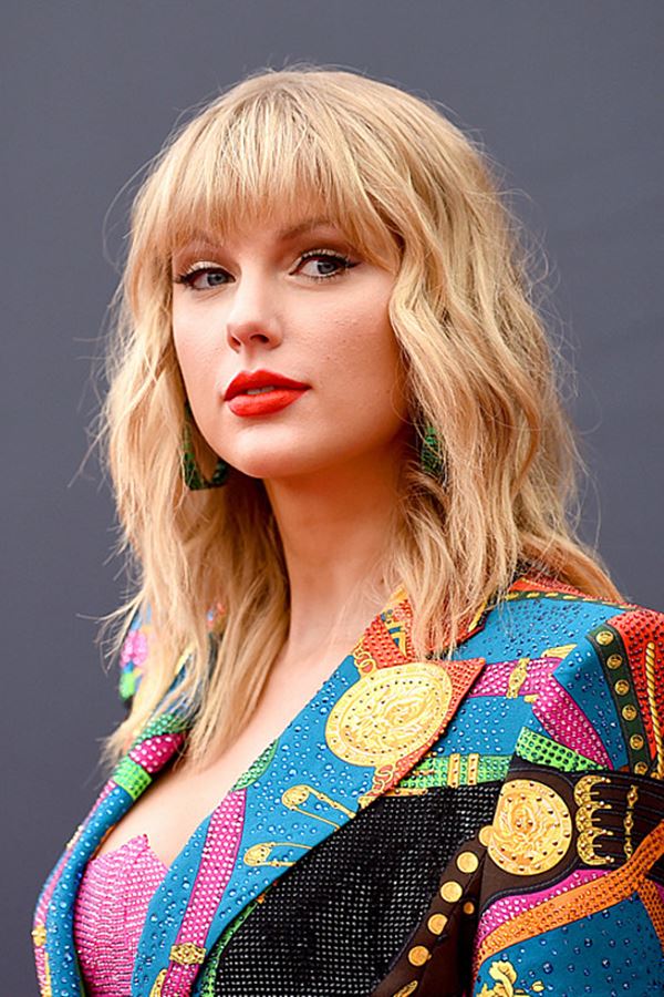 E a ajuda veio de... Taylor Swift!