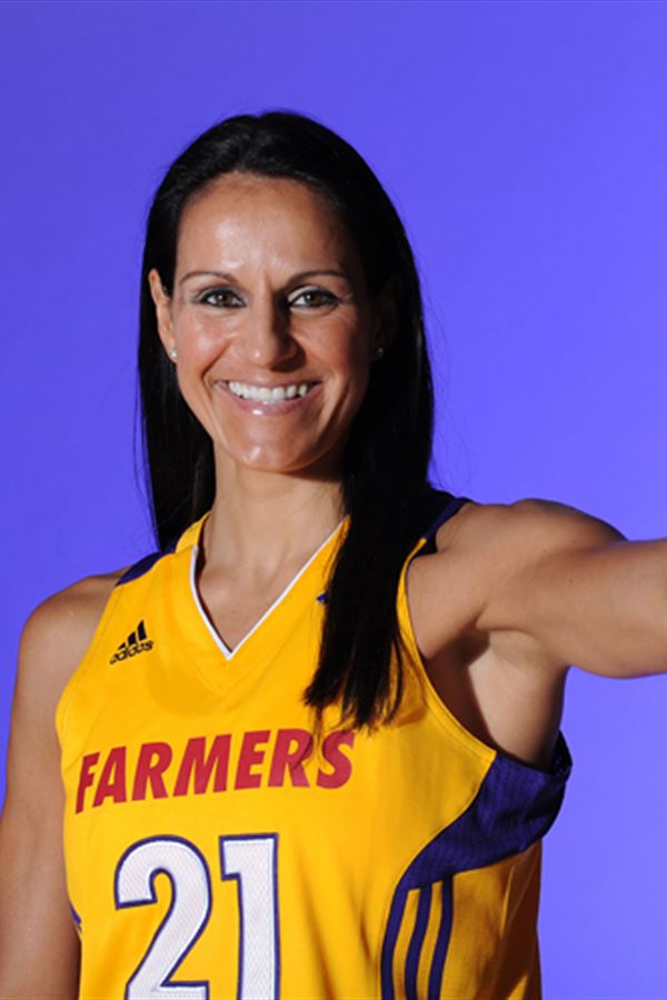 Ticha Penicheiro eleita uma das 25 melhores jogadoras da WNBA