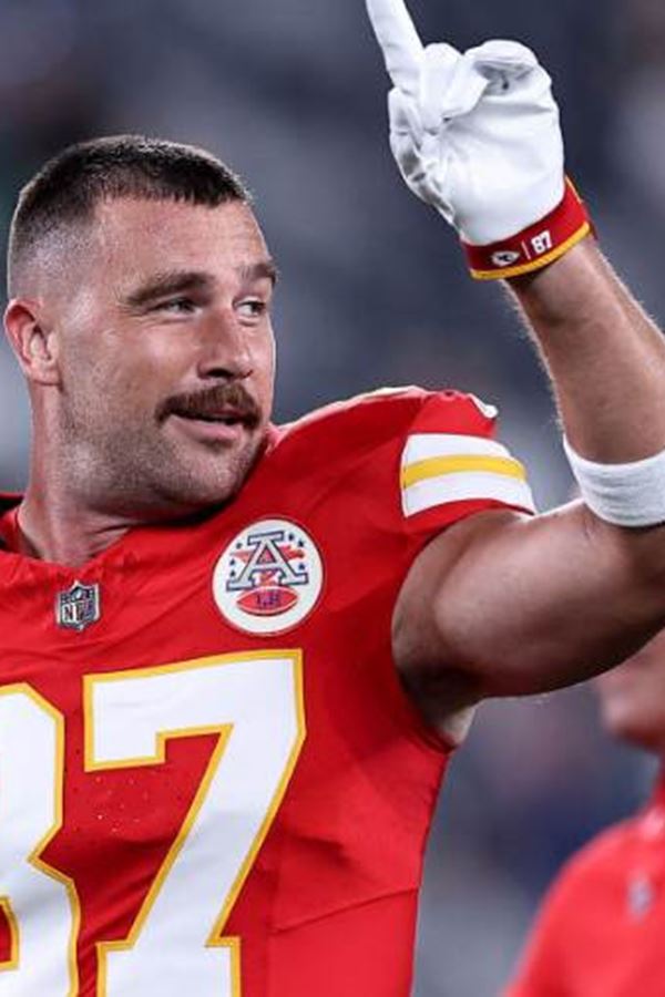 Travis Kelce na Europa