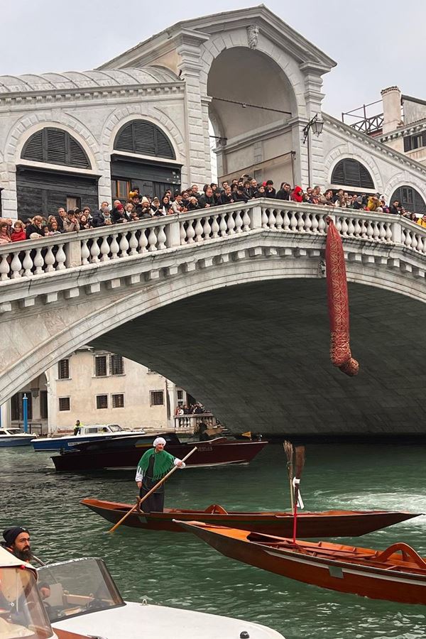 Prepara a carteira: Veneza já cobra taxa turística!